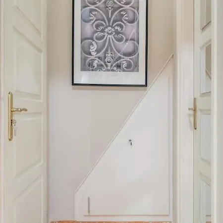 Elizabeth Boulevard Unity * ブダペスト